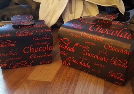 Belgische Bonbons in luxe Zwarte doos met Rode opdruk